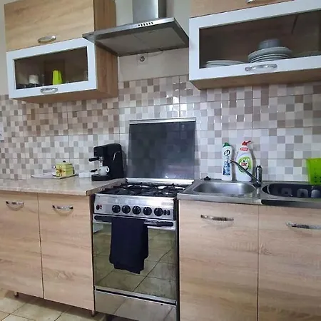 In - Balaton 43605 بيت للعطل *