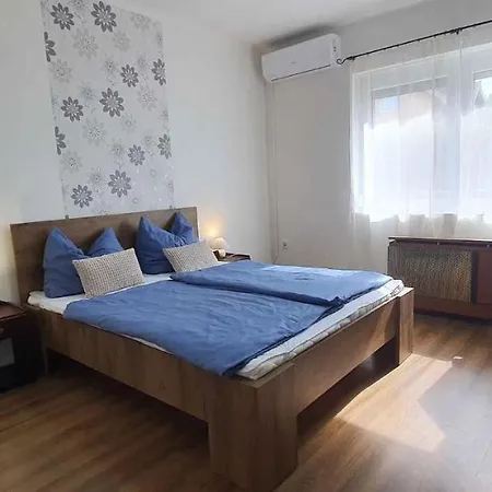 In - Balaton 43605 بيت للعطل شيوفوك