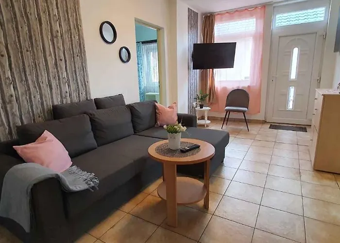 Dom wakacyjny In - Balaton 43605 *