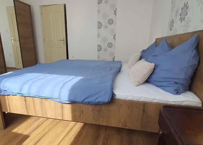 In - Balaton 43605 بيت للعطل *